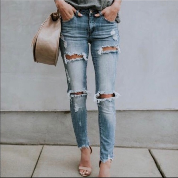 Distressed Skinny Jeans - Picture 6 of 8